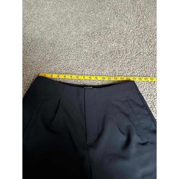 A New Day Black High Waisted Side Pockets Dressy Shorts Womens Size 8 - Picture 4 of 6